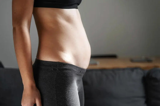 Esse inchaço na sua barriga não é gordura e vou te explicar o porquê!